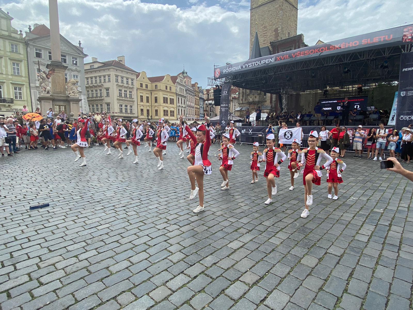 Vystoupení na živou hudbu na Staroměstském náměstí